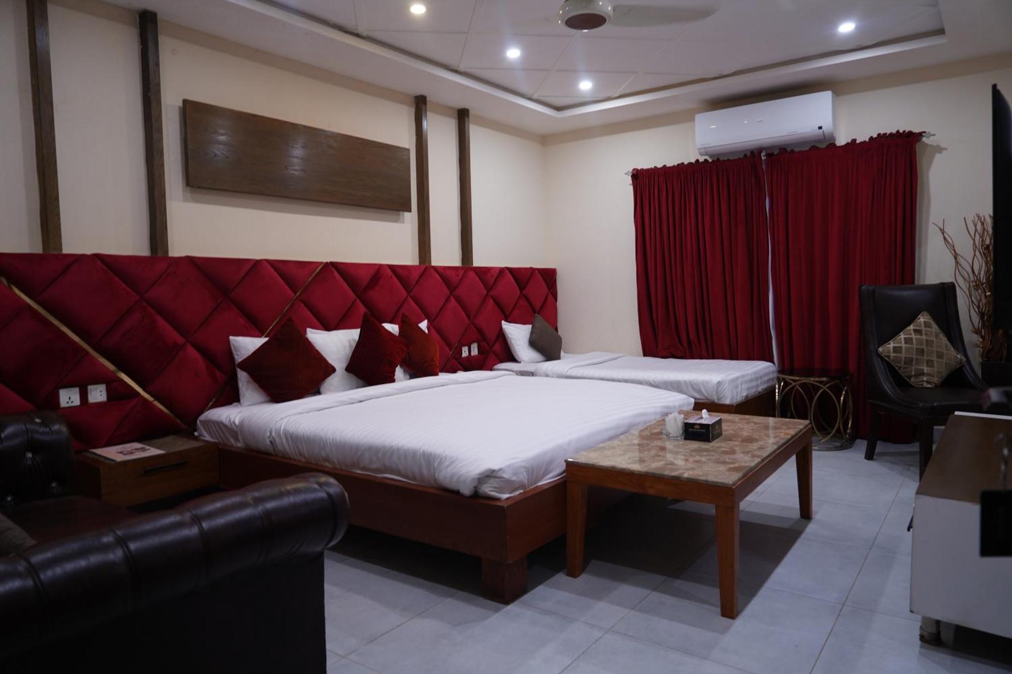 Hotel Avalon Suites Multan Luaran gambar