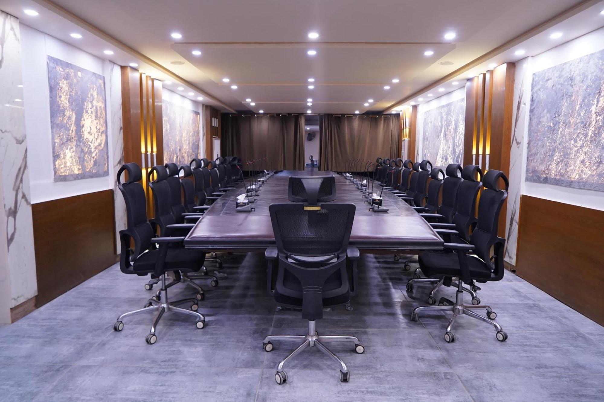 Hotel Avalon Suites Multan Luaran gambar