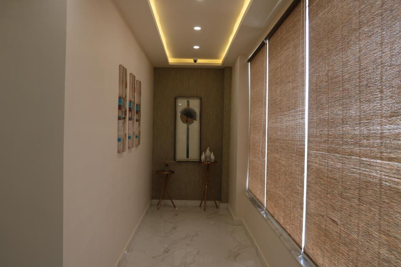 Hotel Avalon Suites Multan Luaran gambar