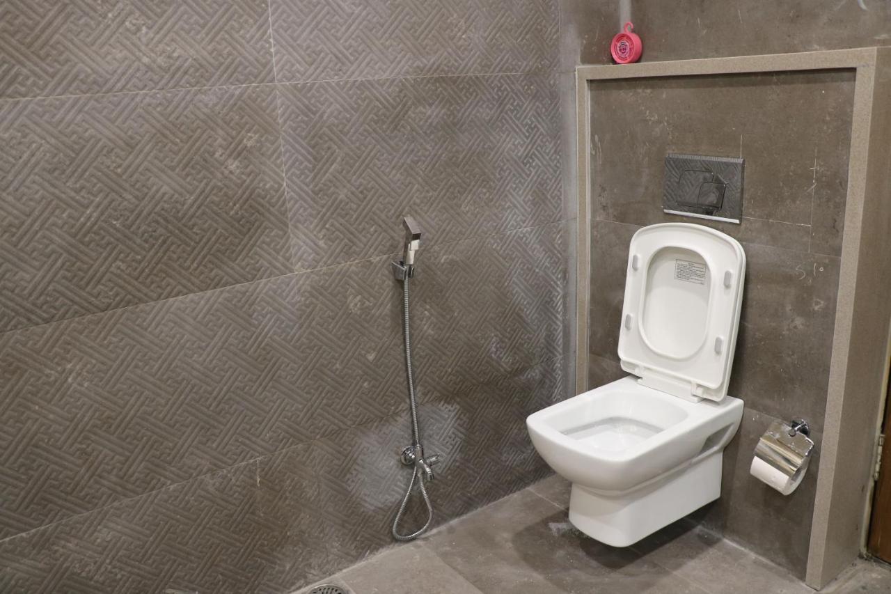 Hotel Avalon Suites Multan Luaran gambar