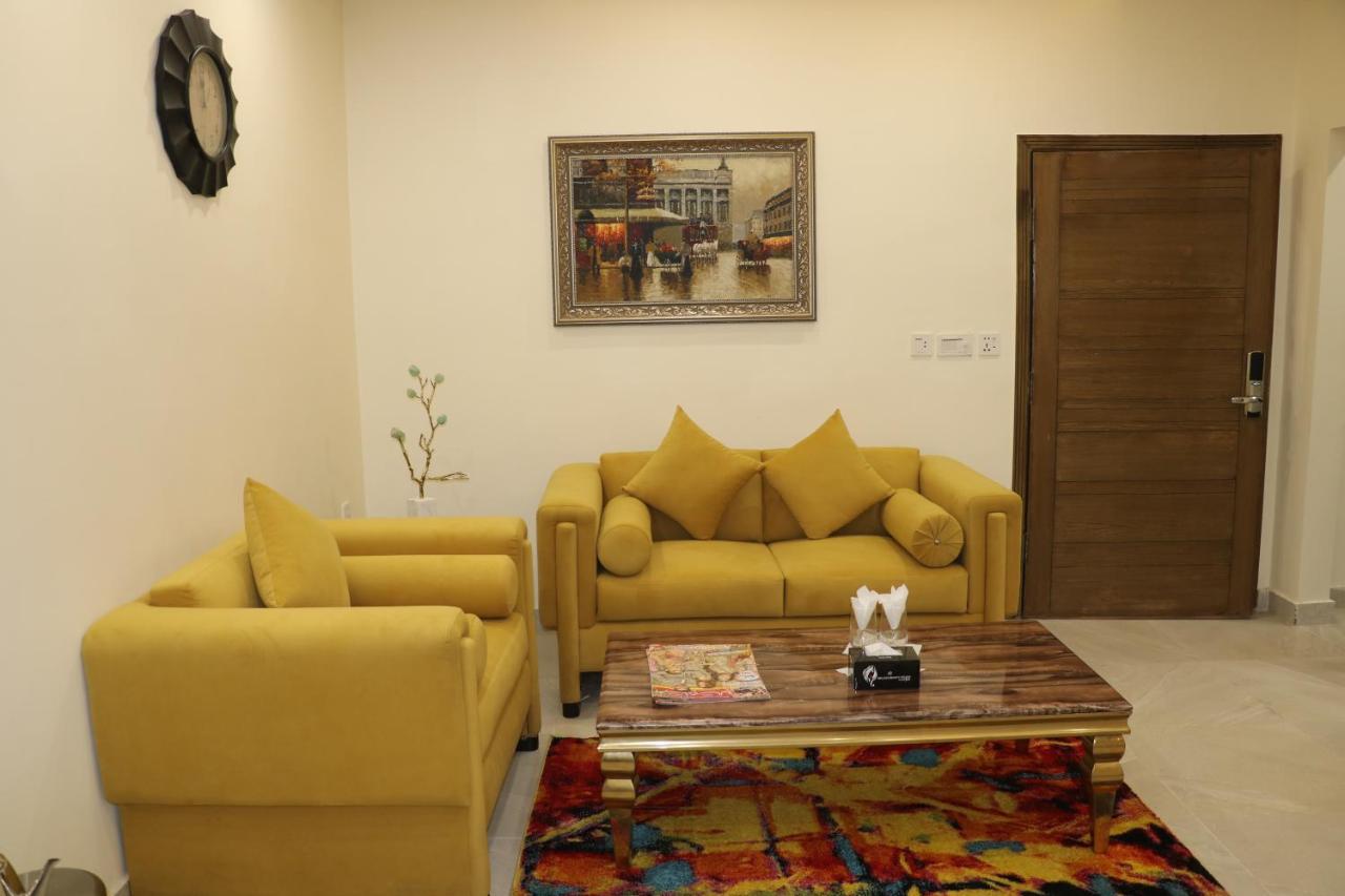 Hotel Avalon Suites Multan Luaran gambar